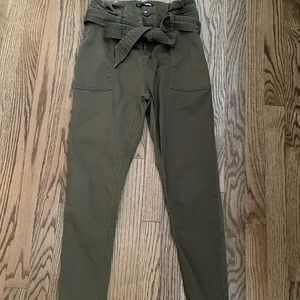 Paperbag high waisted pants